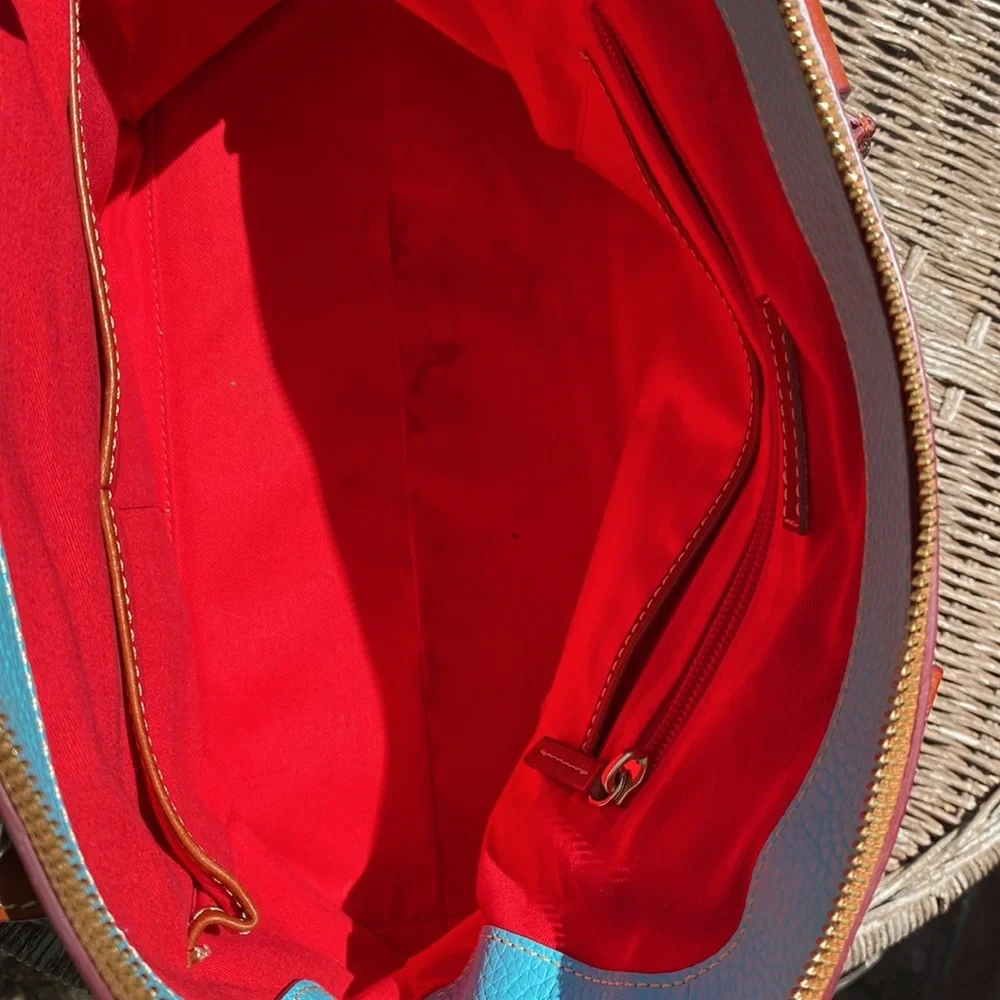 Final Price!!Beautiful Dooney & Bourke Purse - Picture 9 of 17